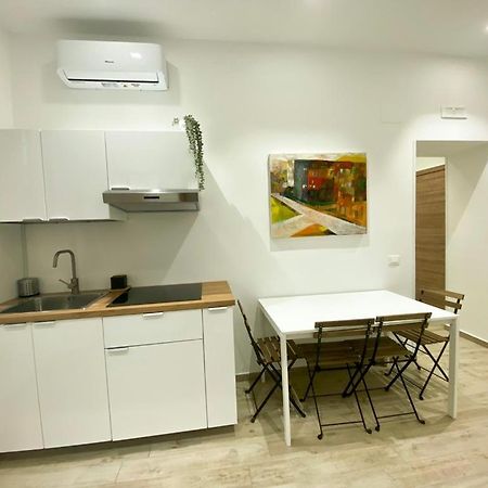 Residenza Sul Corso Apartment Salerno Bagian luar foto